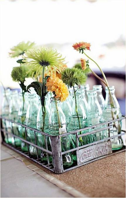 Çiçekli cam şişeler