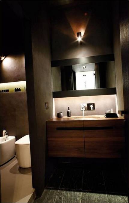 Mimar Fabio Fantolino tarafından tasarlanan dairenin banyosu