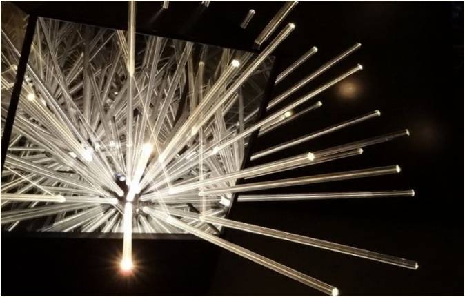 Viyanalı tasarımcı Hans Kotter'den yaratıcı Big Bang ışıltılı avize, Avusturya