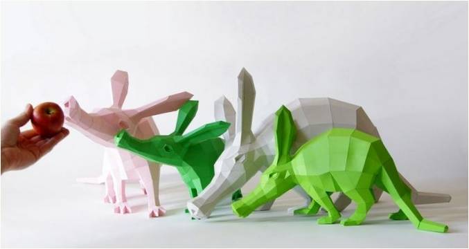 Wolfram Kamffmeyer'in PaperWolf koleksiyonundan kağıt geometrik hayvan heykelleri