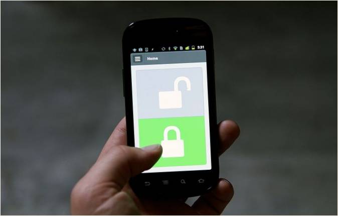 Lockitron iPhone uygulaması ile hızlı kilitleme