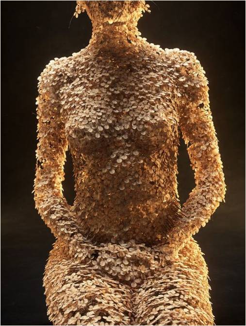Jean-Michel Biorel'den dijital sanat: gerçeküstü kadın çiçek heykelleri