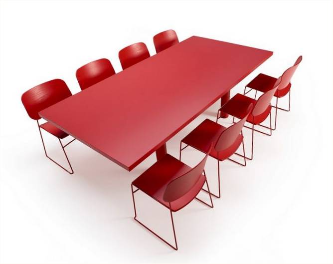 Kırmızı konferans masası